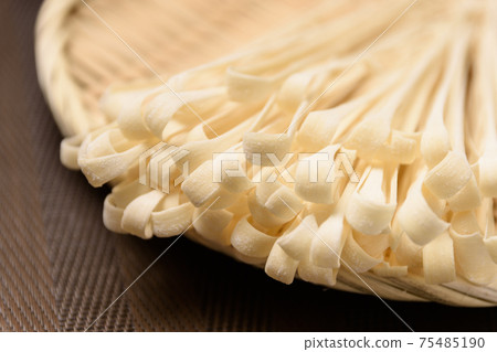 稻荷烏冬面,發dried,髮夾 稻荷烏冬面,發dried,髮夾 75485190