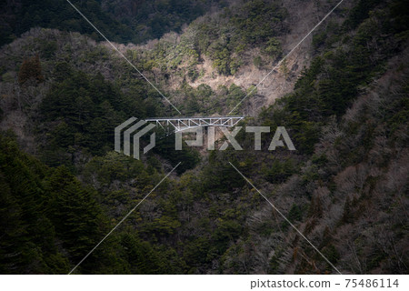 Iron bridge where light shines Sekisawa Observatory 75486114