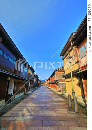 [Ishikawa Prefecture] Kanazawa under the clear sky, Higashi Chaya district 75489089
