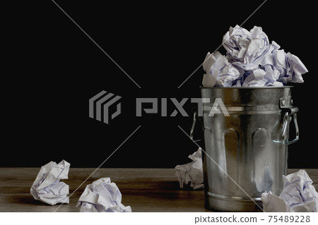 Document trash and trash can 75489228