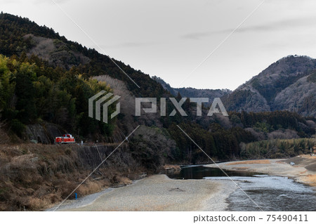 Landscape of Okukuji 75490411