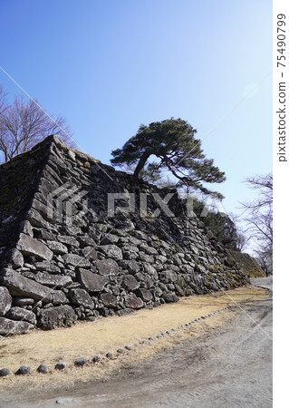 Komoro Castle Ruins and Nostalgia Garden in the winter of Anajiro, which was territorialized by Kansuke Yamamoto and others at the behest of Shingen Takeda during the Warring States period 75490799