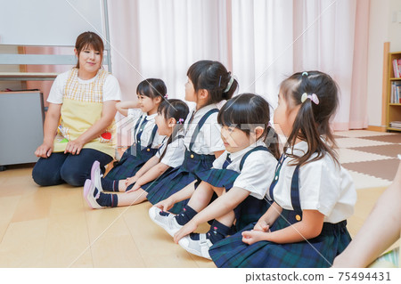 孩子們玩 孩子們玩 75494431
