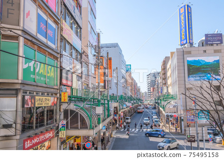 東京都足立區北千住站城市街道北千住站西口前 75495158