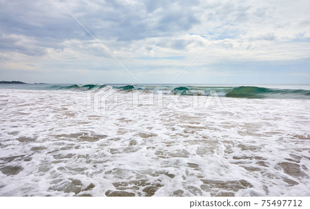 Picture of a seascape in Sri Lanka. 75497712