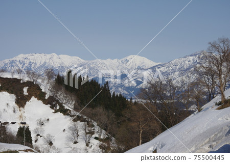 Mountains along the Joetsu line Mountains along the Joetsu line 75500445