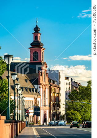 Church across the Old Bridge in Frankfurt, Germany 75500506