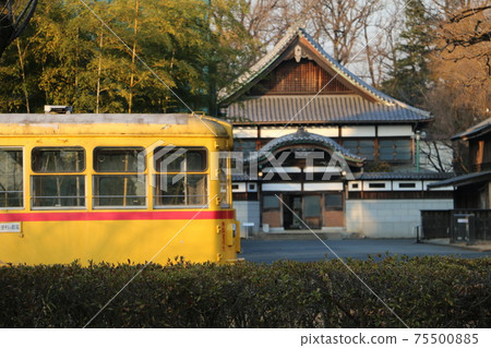 Edo-Tokyo Open Air Park where Toden and bathhouse collaborate 75500885