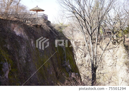 Komoro Castle Ruins and Nostalgia Garden in the winter of Anajiro, which was territorialized by Kansuke Yamamoto and others at the behest of Shingen Takeda during the Warring States period 75501294