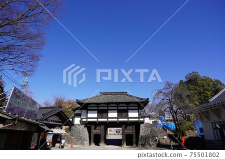 在戰國時期,由竹本真介奉命由山本勘介等人將Anajiro冬季的Komoro城堡遺址和懷舊花園劃分為地域 在戰國時期,由竹本真介奉命由山本勘介等人將Anajiro冬季的Komoro城堡遺址和懷舊花園劃分為地域 75501802