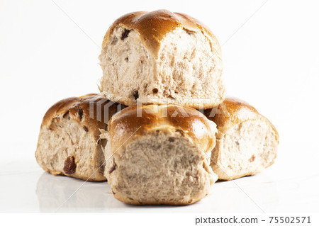Easter Hot Cross Buns Easter Hot Cross Buns 75502571