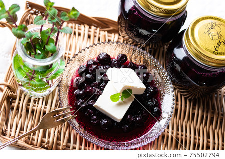奶油芝士配自製藍莓醬 75502794