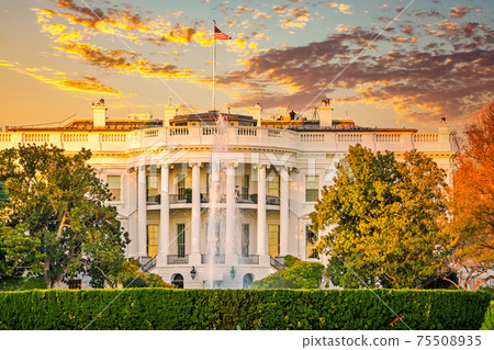 The White House at sunset 75508935