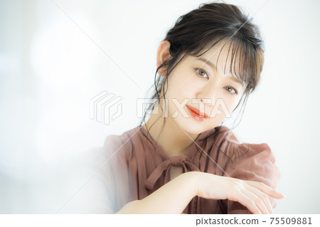 美女形象 75509881