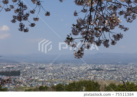 Whole view of Yonezawa City Onariyama Park Whole view of Yonezawa City Onariyama Park 75511384