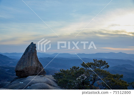 Hwangmaesan Mosanjae, Mast Rock 75512800
