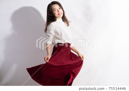 Woman beauty Woman beauty 75514446