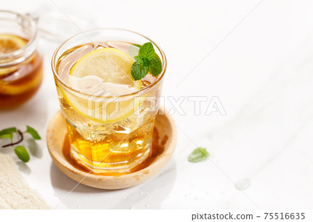Homemade Iced Tea and Lemonade with Mint 75516635