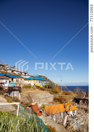 Mukho Nongoldam-gil seaside village in Donghae, Korea 75518868