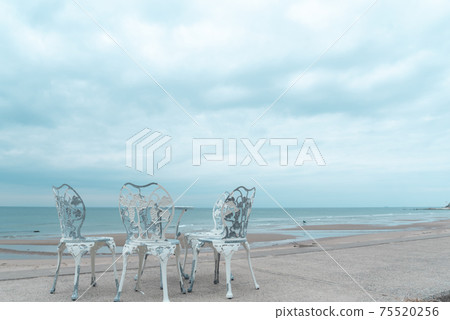 空曠的海岸 75520256