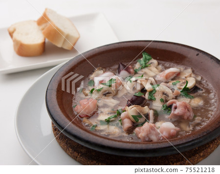 Ahijo with octopus and mushrooms 75521218