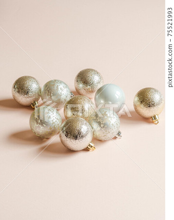 Silver christmas balls 75521993