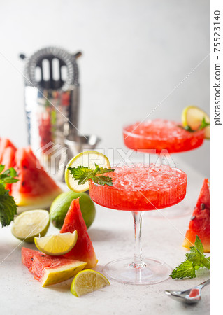 Watermelon cocktail margarita 75523140