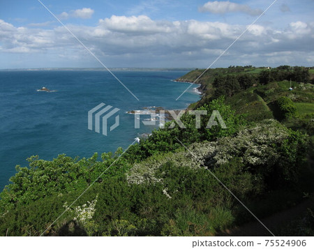 The Brittany coast 75524906