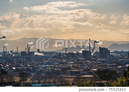 （靜岡縣）從岩本山看富士市的工業區 75525915