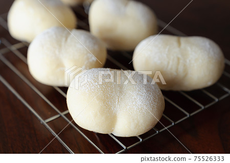 Heidi's white bread Heidi's white bread 75526333
