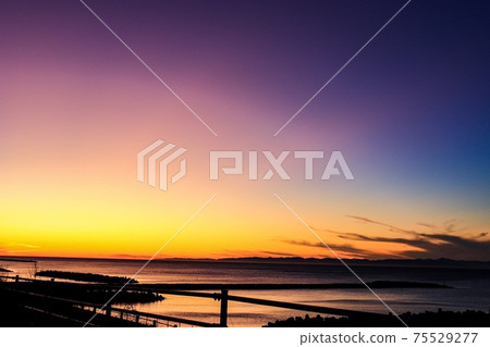 A sunset A sunset 75529277