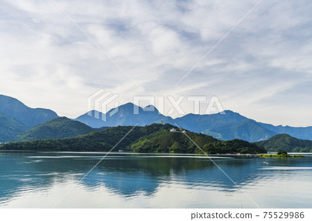 The scenery of Sun Moon Lake in the morning, a famous attraction in Taiwan, Asia. The scenery of Sun Moon Lake in the morning, a famous attraction in Taiwan, Asia. 75529986