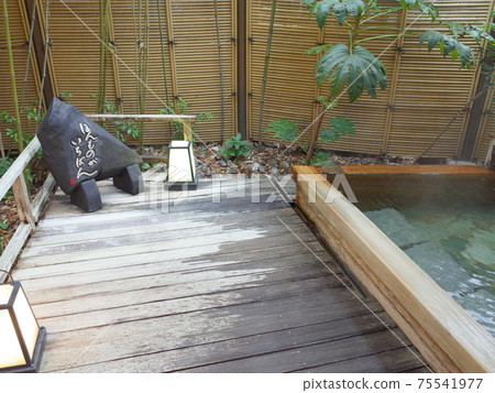 Open-air bath_Yufuin Kaori no Sato Hanamura 75541977