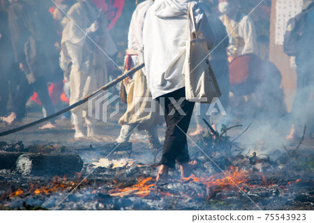 Tokyo Takaoyama Yakuouin Firewalking Festival 75543923