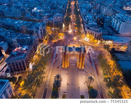 Aerial view of Arc de Triomf, Barcelona 75545325