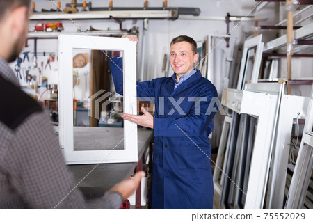 Labour demonstrating PVC profiles Labour demonstrating PVC profiles 75552029