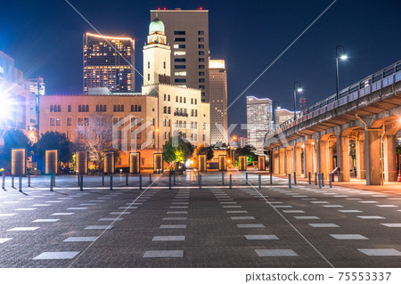《Kanagawa Prefecture》 Night view of Yokohama Port Town, Elephant Nose Park 75553337