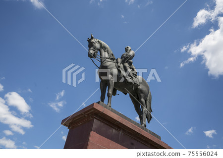 Equestrian statue in Budapest 75556024