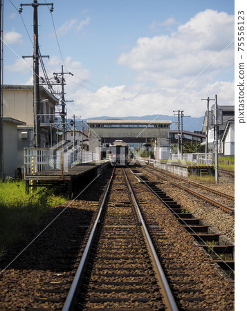 Scenery inside the Hida Furukawa station 75556123
