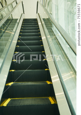 Escalator Escalator 75556671
