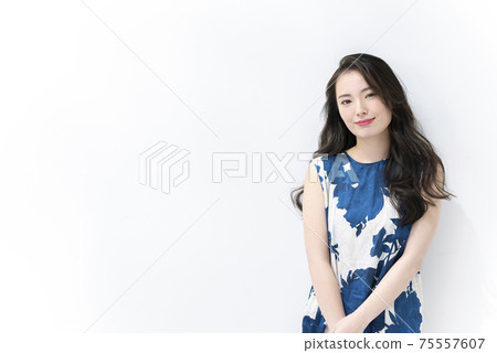 Beauty image female whitening Beauty image female whitening 75557607