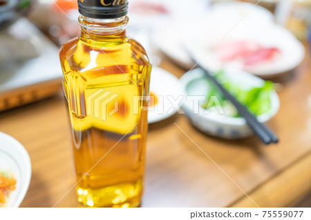 威士忌酒瓶 75559077