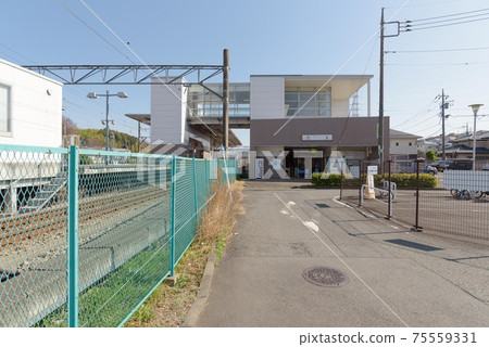 In front of the ticket gate of Onda Station on the Kodomonokuni Line 75559331
