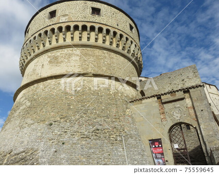 Ancient tower 75559645