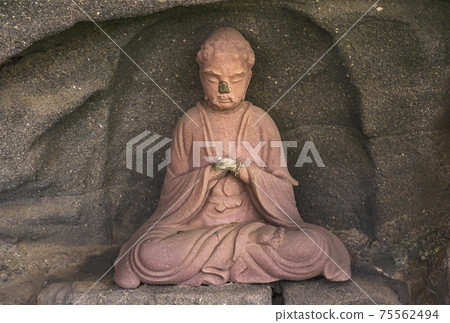 [千葉縣/ Nokogiri山]大野神社（Jingoro Ohno）在Nokogiri山的守護洞中創作的永嘉軒角石像。 75562494