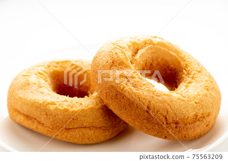 Donut (ring donut). 75563209
