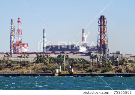 View of Ogishima steelworks 75565891