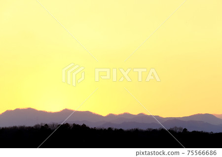Mountains silhouette Mountains silhouette 75566686