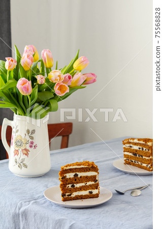 Spring bouquet of pink tulips Spring bouquet of pink tulips 75568828