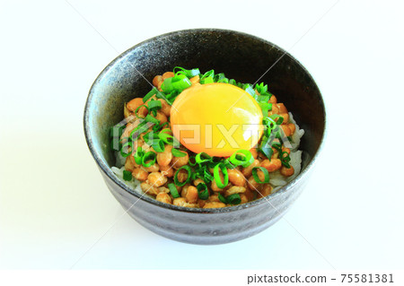 Natto rice 75581381